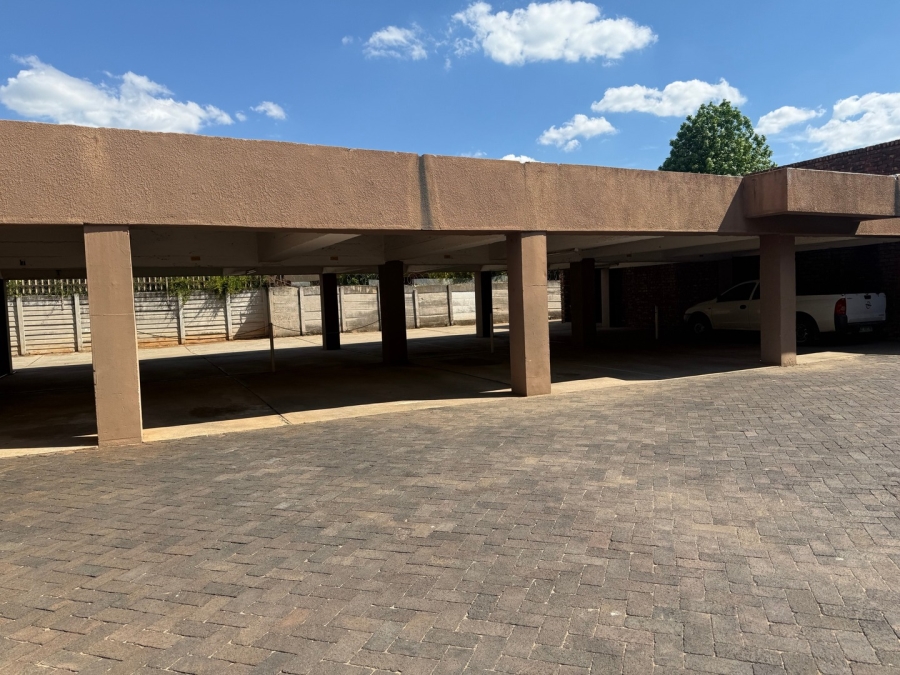 2 Bedroom Property for Sale in Potchefstroom North West